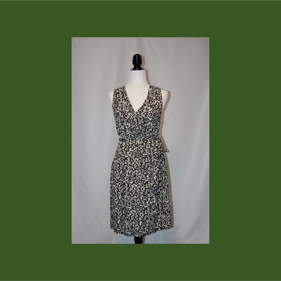 JACOB sleeveless dress, Size 8, White with khaki, beige and brown leaf pattern - Picture 1 of 4
